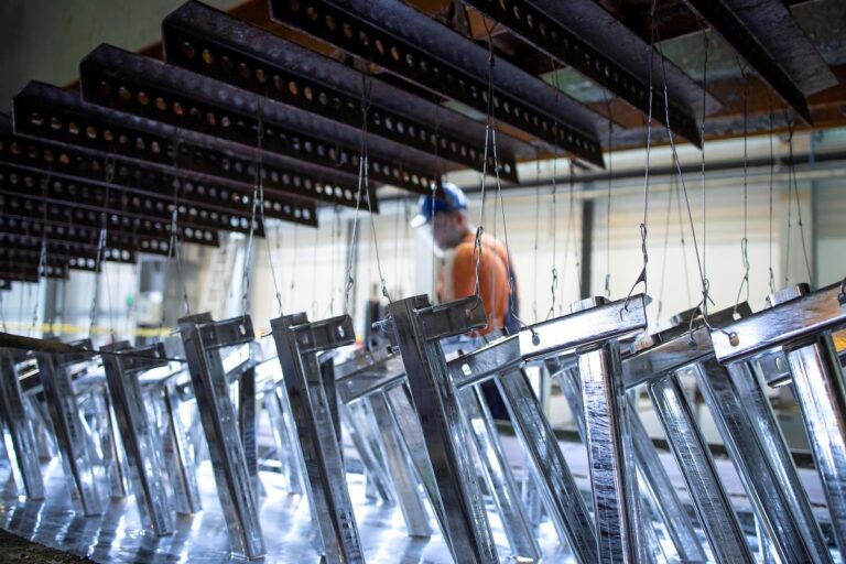 ¿Qué es el cincado y para qué sirve en la industria metálica? | Bericht